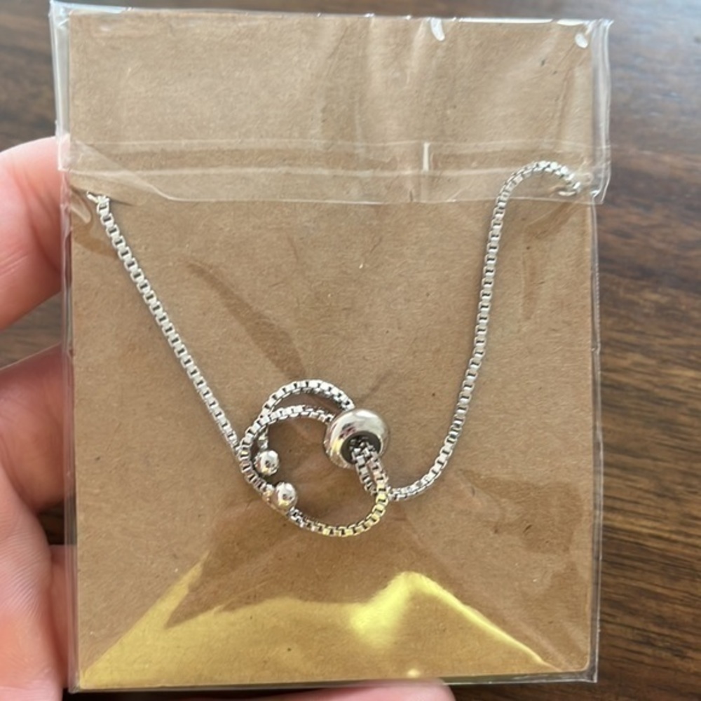NWT zodiac Cancer bracelet - Picture 2 of 2